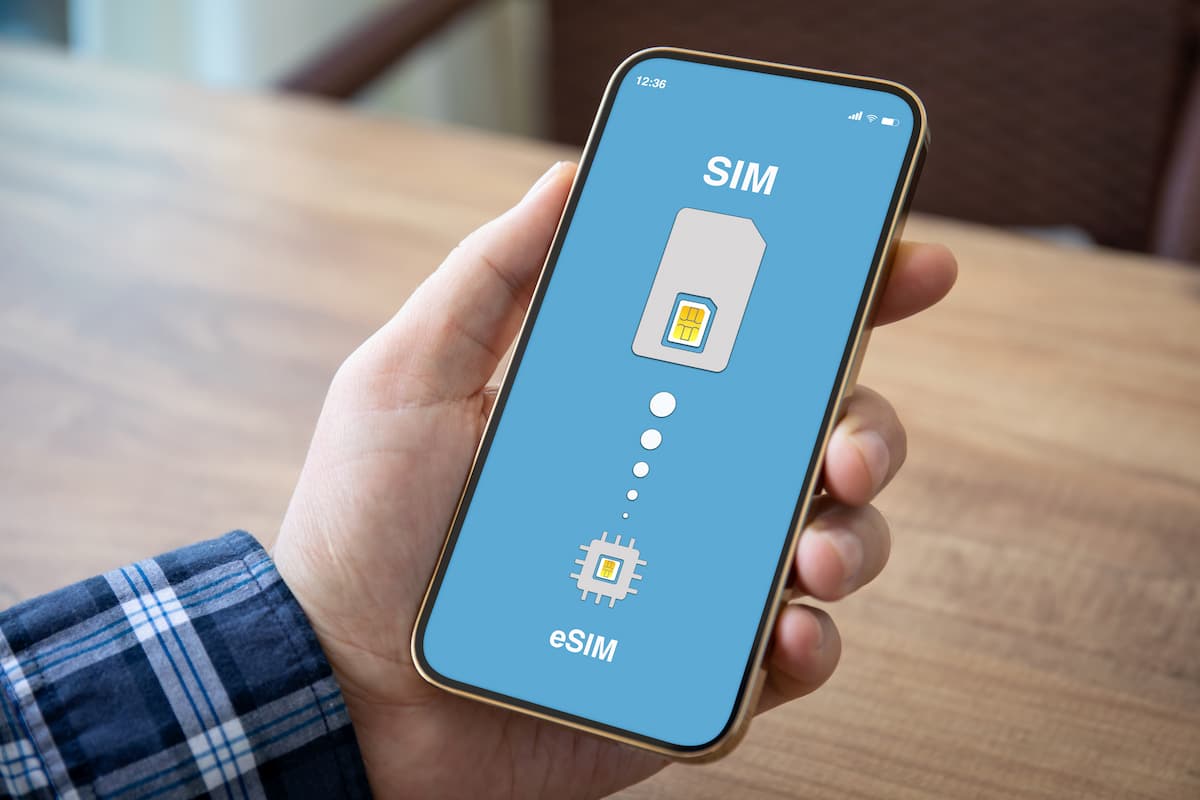 中国三大运营商正式获批 eSIM 商用！但港版 iPhone Air 无法使用，大陆版可启用海外 eSIM